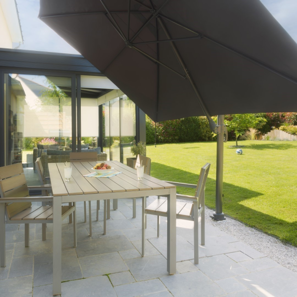 Accesorio para sombrilla de patio ordenado Gard & Rock