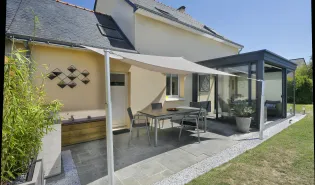 Cómo instalar una vela de sombra en tu jardín: guía sencilla y eficaz