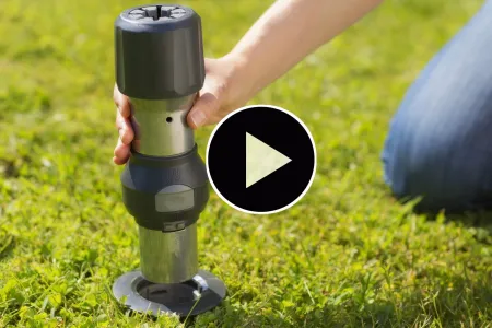 Dispositivo ingenioso de suelo que asegura la estabilidad de postes, velas de sombra, hamacas y equipos deportivos de jardín.